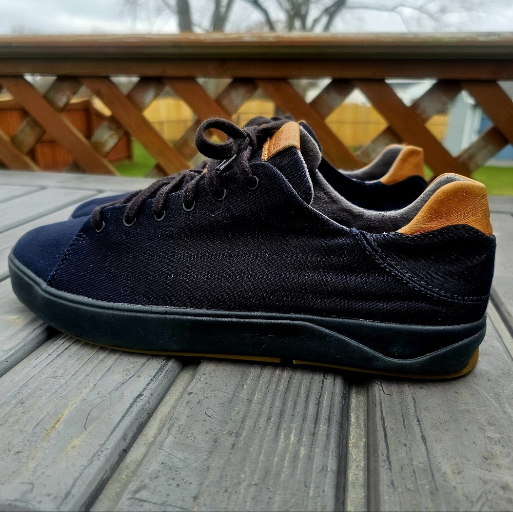 OluKai Lae' Ahi Li 10.5 Black Canvas Sneakers with Tan Leather Accents